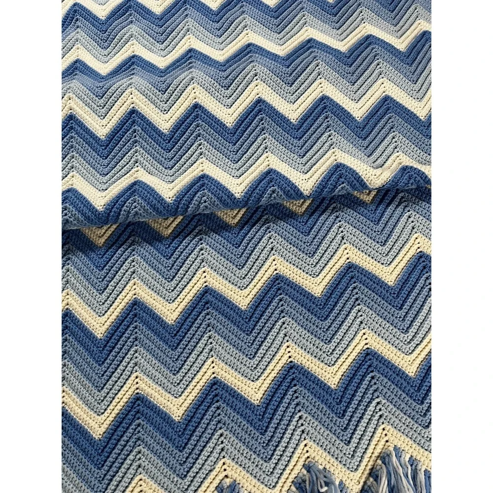 VTG Handmade Chevron‎ Crochet Afghan Throw Blue White Fringe 77x40 🇺🇸
